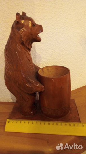 Деревянный медведь с бочёнком - карандашница. СССР