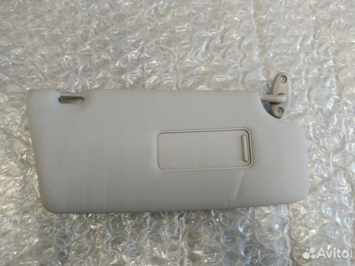 Козырек солнцезащитный правый Ford Focus 1998