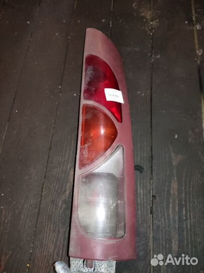 Фонарь правый ляда -03 renault kangoo