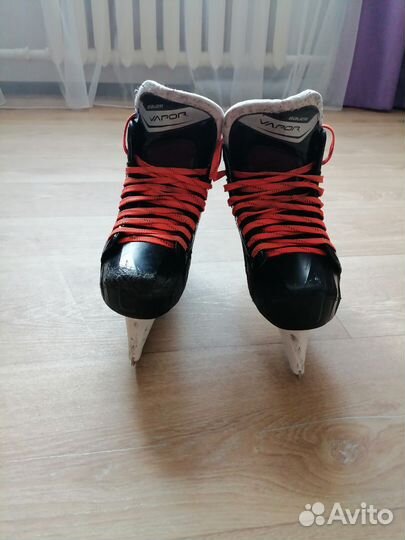 Хоккейные вратарские коньки Bauer