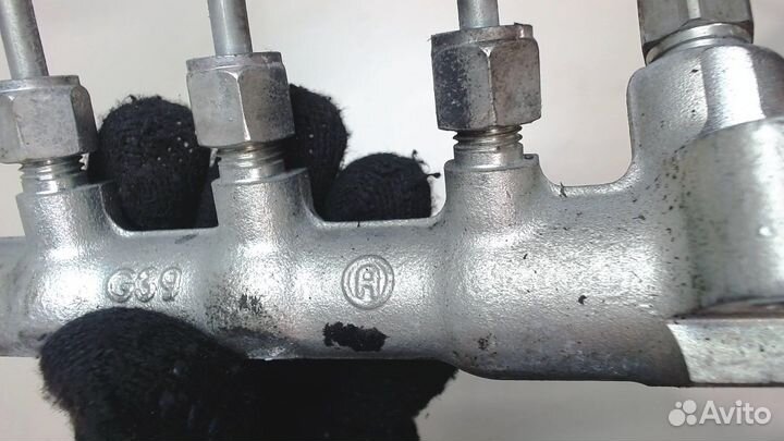 Рампа топливная Opel Astra J, 2013