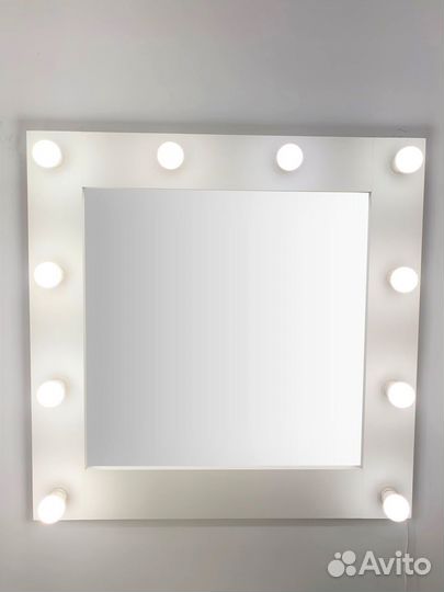 Зеркало визажиста 75/75 цвет Белый