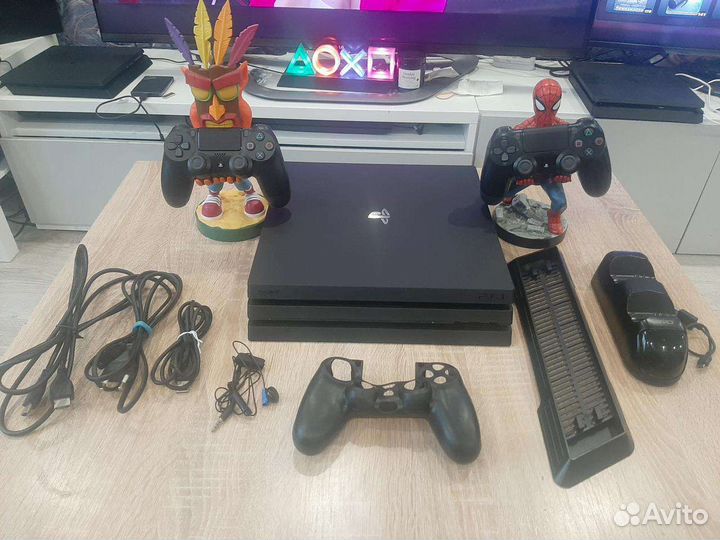 Sony ps4 + прошита + 10.000 игр