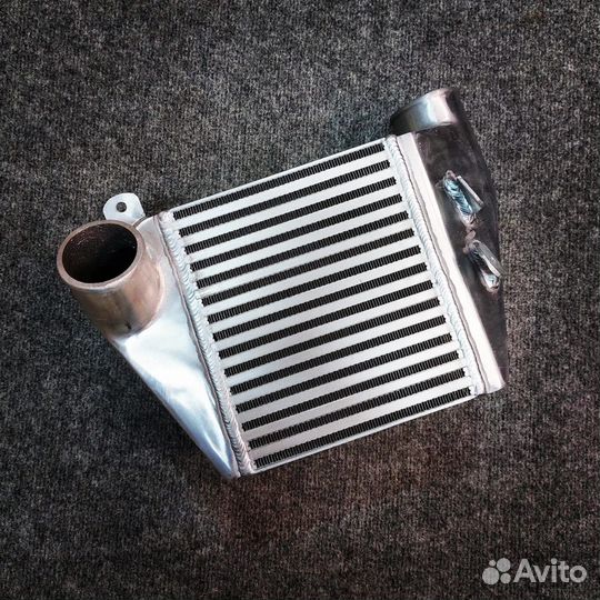 Интеркулер универсальный - Volkswagen Golf MK4 02