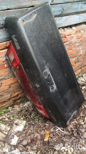 Крышка багажника 2115