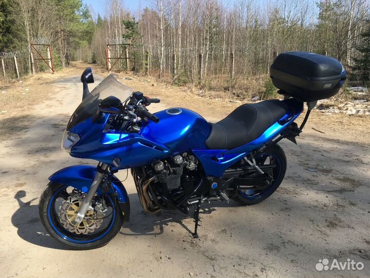 Kawasaki ZR-7