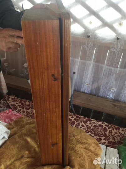 Старинные настенные антикварные часы