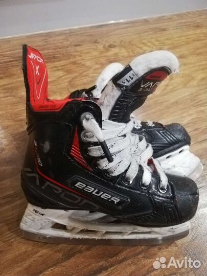 Коньки хоккейные детские