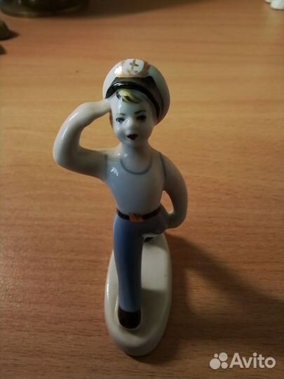Фарфоровые статуэтки