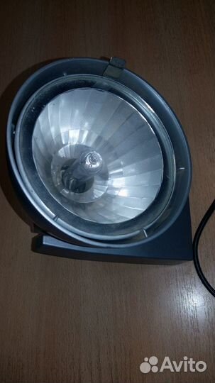 Трековые и встраиваемые светильники