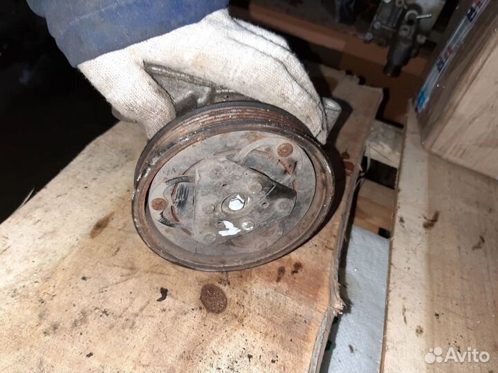 Компрессор кондиционера Nissan Micra 1.0-1.3 92-02