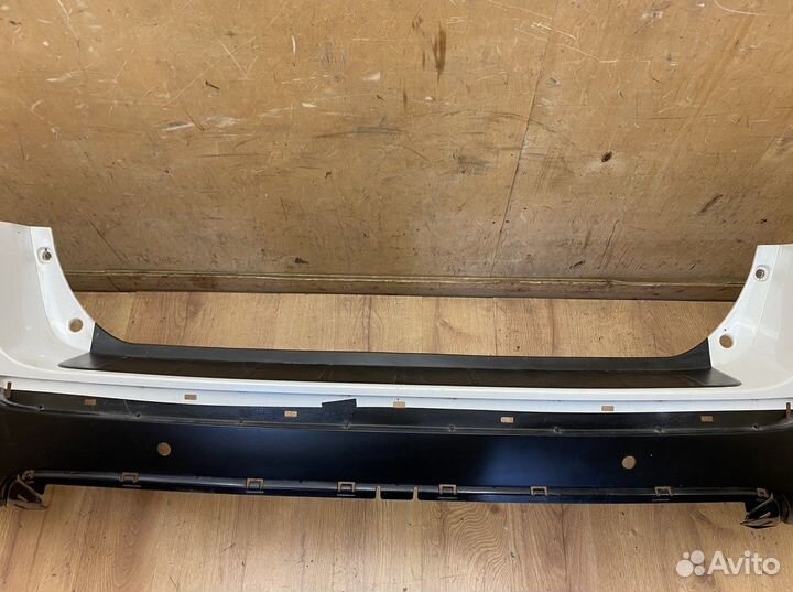 Бампер задний Toyota Highlander II 2007-2013