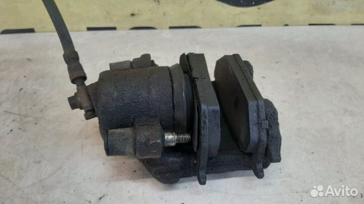 Суппорт тормозной передний правый Skoda Octavia А5