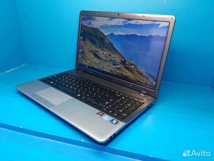 Ноутбук Samsung i3 SSD