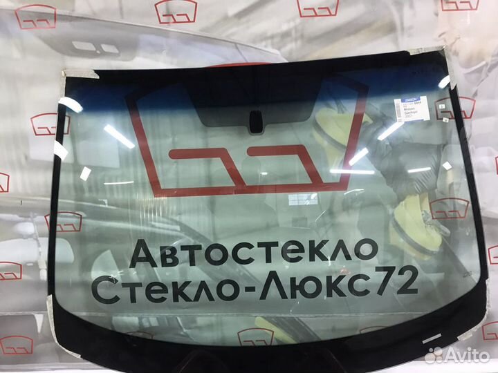 Лобовое стекло Nissan Qashqai