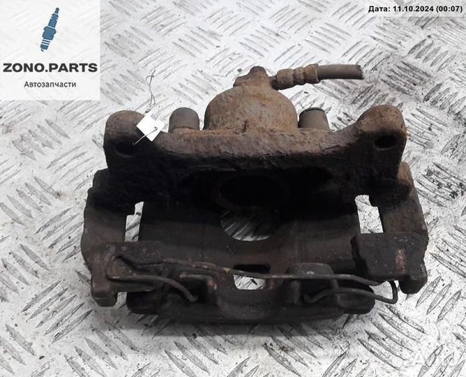 Суппорт передний правый 5N0615124 на Volkswagen Tiguan