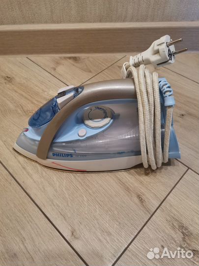 Утюг Philips GC3320