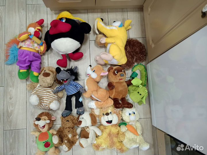 Игрушки, рюкзаки-игрушки