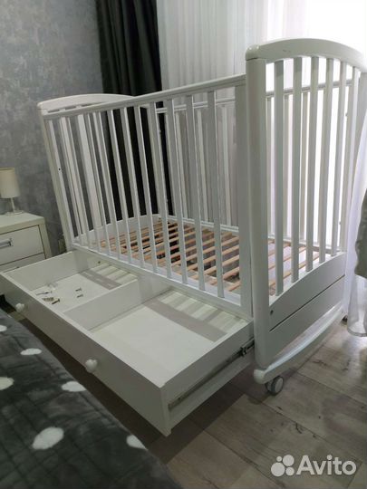 Детская кроватка