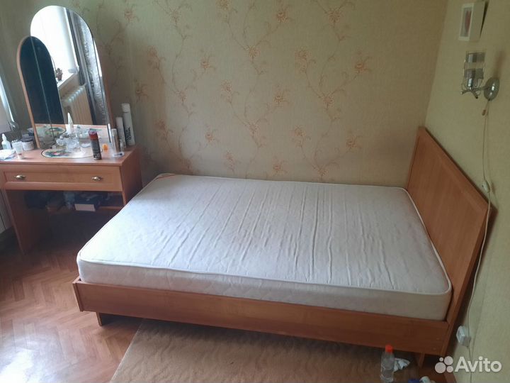 Шкаф + кровать+ трюмо