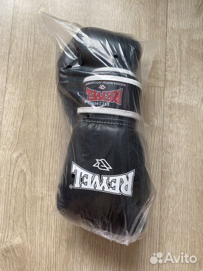 Перчатки боксёрские Reyvel 8 унц