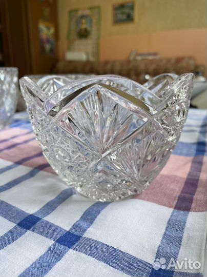 Хрустальная ваза разные