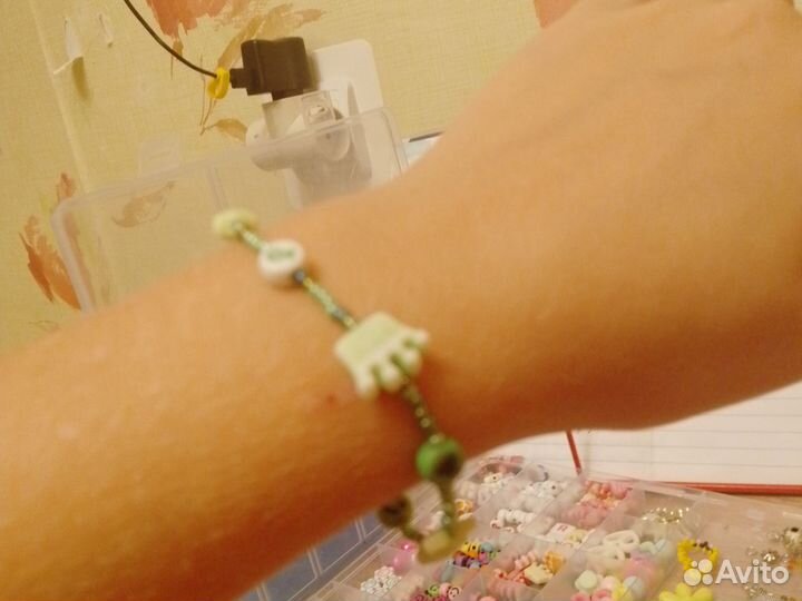 Браслет из бисера