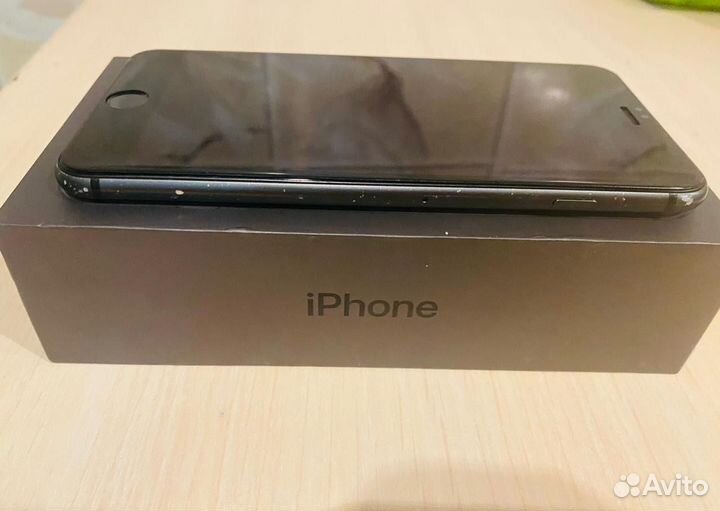 iPhone 8 Plus, 64 ГБ