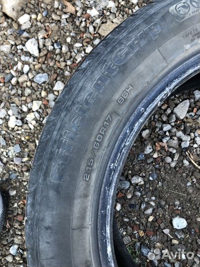 Goodyear EfficientGrip 215/60 R17