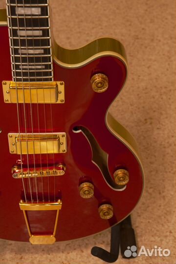 Epiphone Uptown Kat ES Ruby Red Metallic