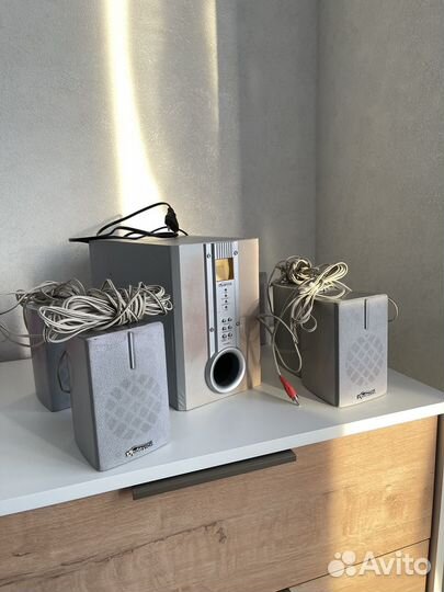 Колонки и сабвуфер Topdevice TDE-305/5.1 AUX