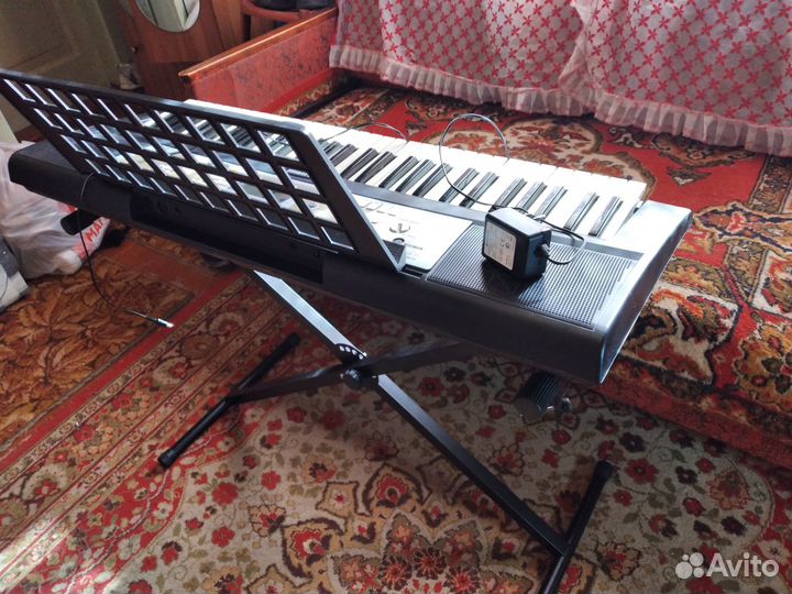 Синтезатор yamaha psr 200