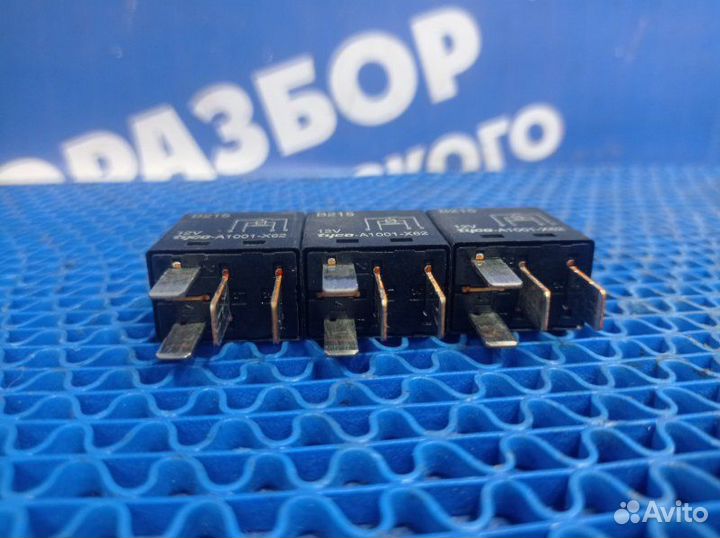 Реле Mazda Demio хэтчбек B3 1999