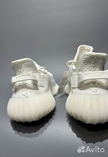 Кроссовки Yeezy Boost 350 V2 White Premium