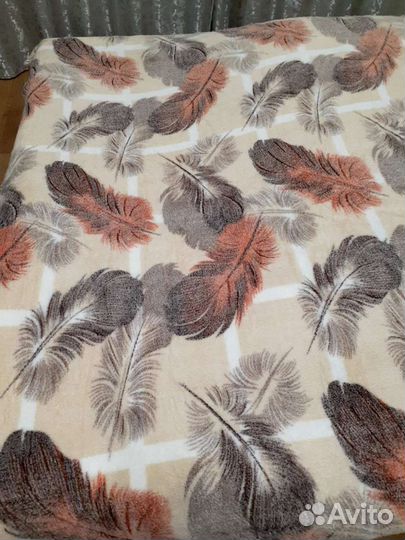 Пледы (подарок на любой праздник)