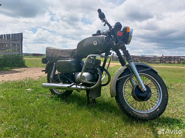 Продам мотоцикл восход 3м