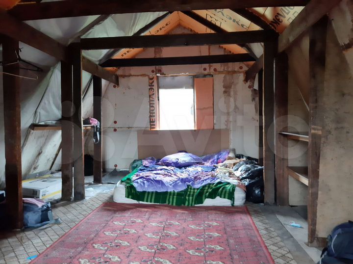 Дом 28 м² на участке 10 сот.