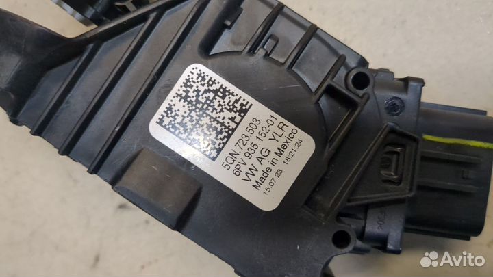 Педаль газа Volkswagen Taos