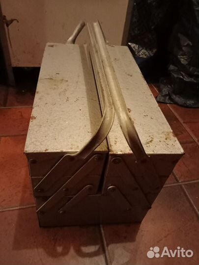 Ящик для инструмента металлический