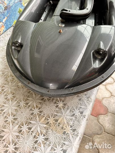 Прикормочный кораблик с эхолотом