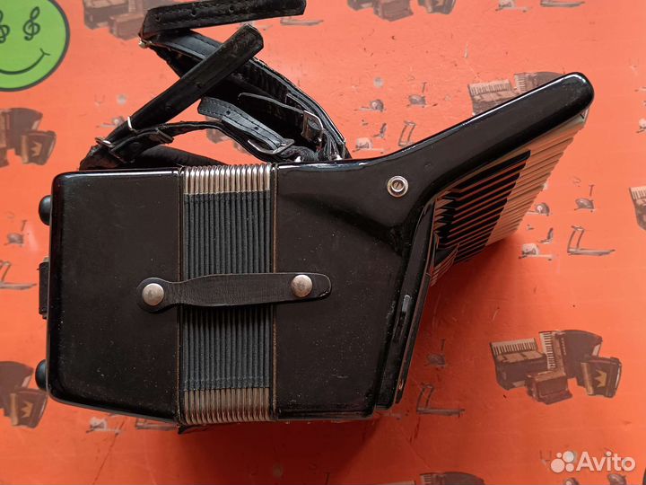 Аккордеон weltmeister/ Скупка