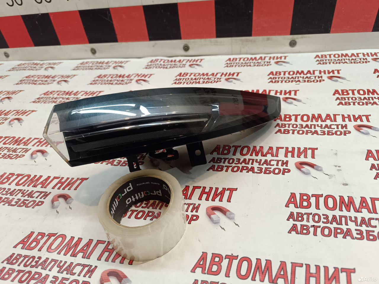 Фонарь задний правый Lixiang L9