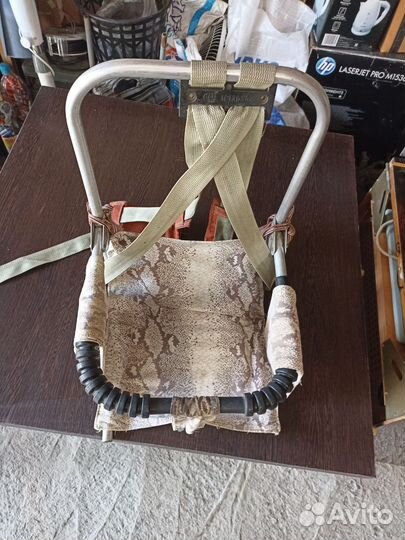 Переносной заплечный стульчик для ребенка СССР