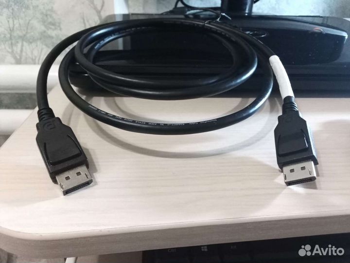 Кабель Displayport, и кабель hdmi