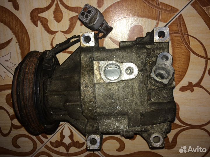 Компрессор кондиционера Toyota 1NZ-FE 442100-2060