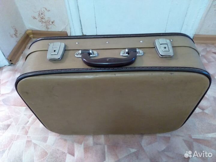 Чемоданы времен СССР