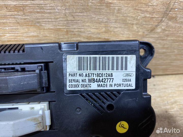 Блок управления климатом Ford Mondeo 4 141157