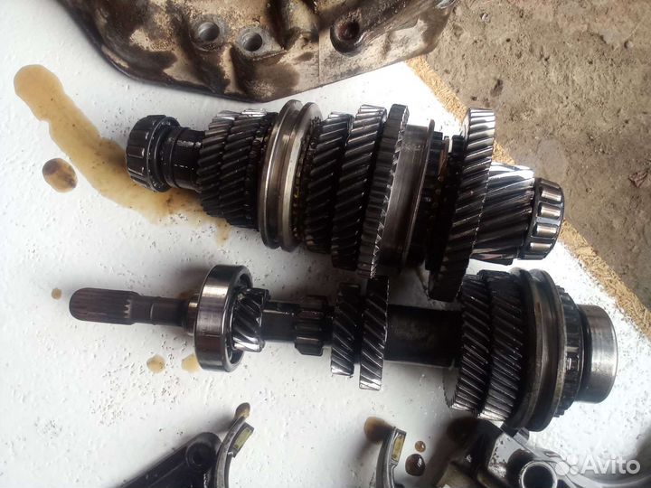 Вторичный вал МКПП Nissan almera classic