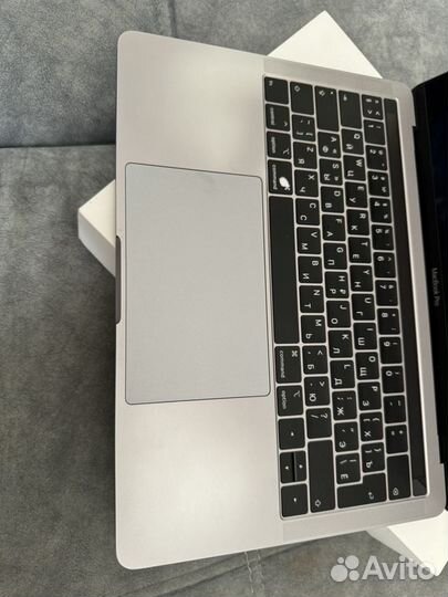 Macbook pro 13 touch bar