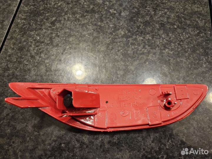 Светоотражатель заднего бампера Solaris